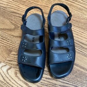 SAS Black Quatro Slingback Sandal, size 7.5M